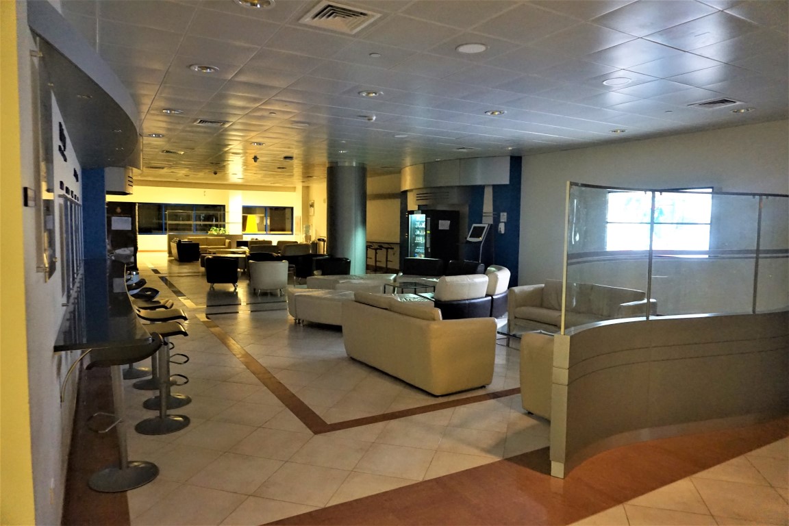 Foyer, Middle East Learning Center, Abu Dhabi, United Arab Emirates (3)
