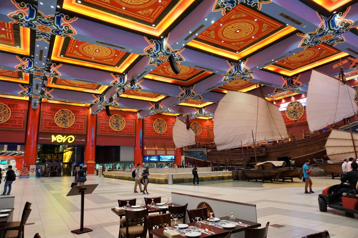 Ship, Dubai Mall, United Arab Emirates