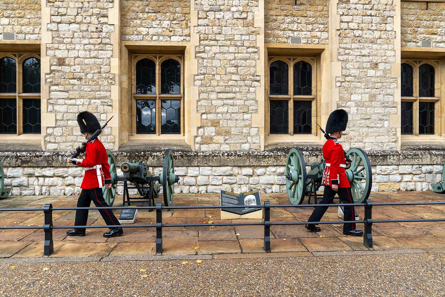 tower of london how to visit