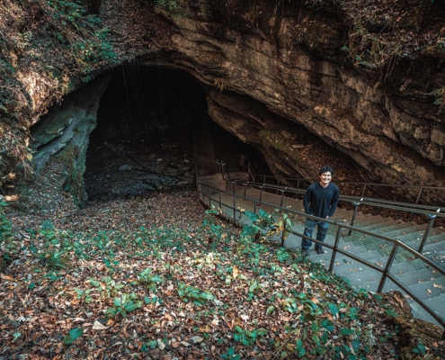 Ace and Mammoth Cave, Mammoth Cave National Park, Kentucky, United States 3000 x 2000